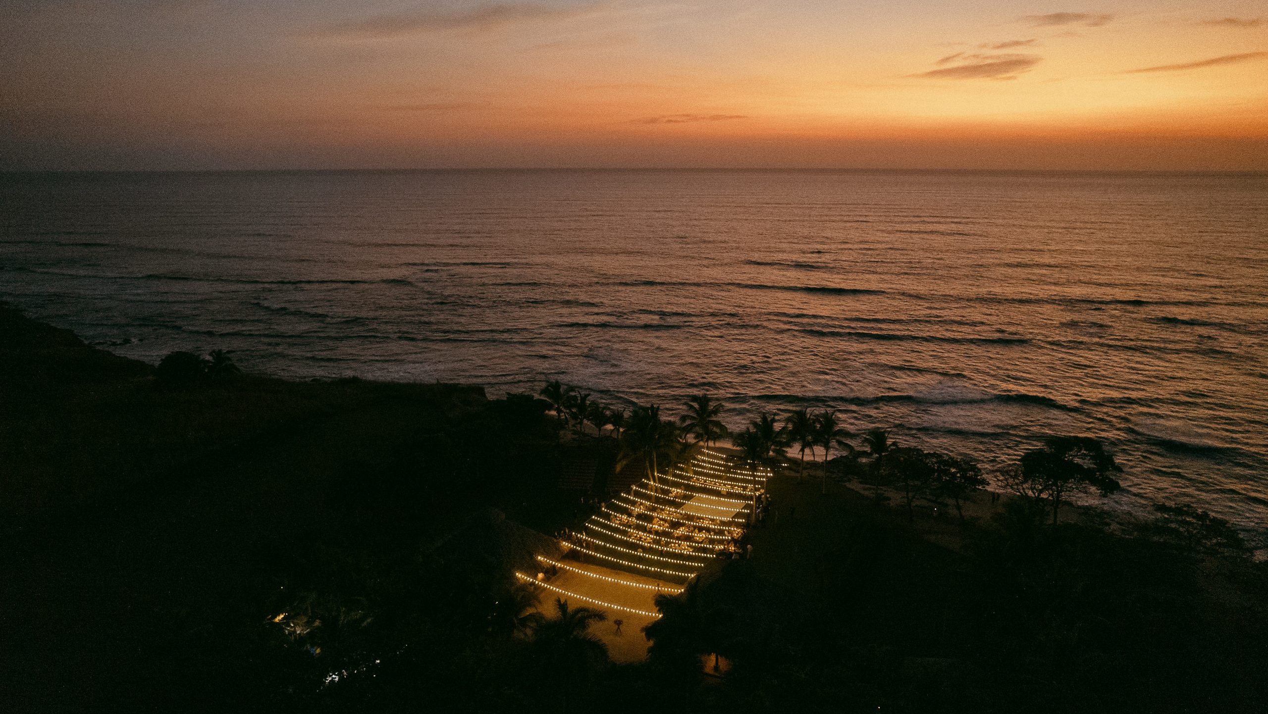 COSTA RICA WEDDING PHOTOGRAPHER