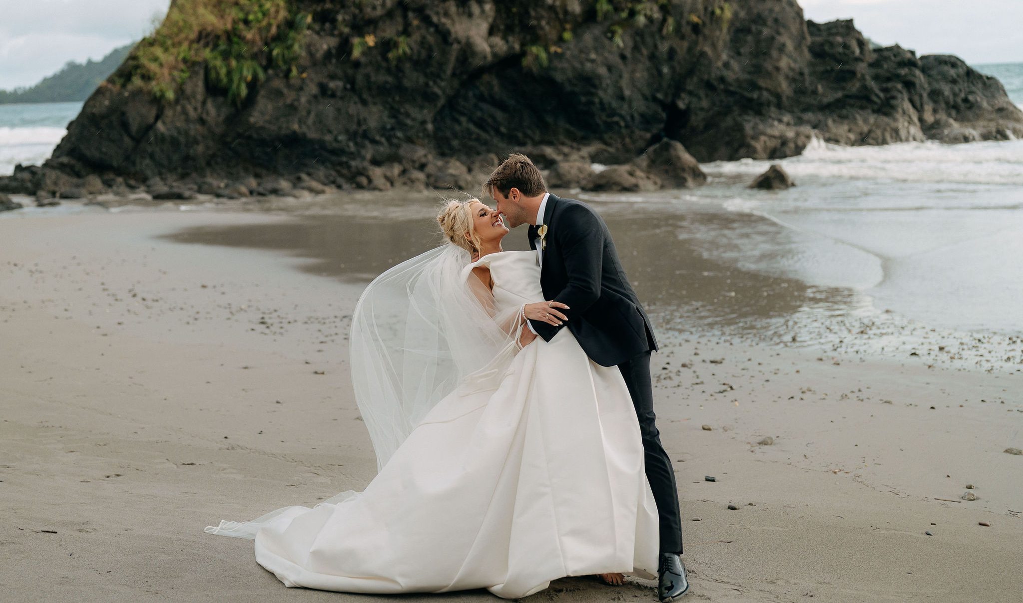 HR-H&L-WEDDING-VILLA-PUNTO-DE-VISTA-RAWSHOOTS-889