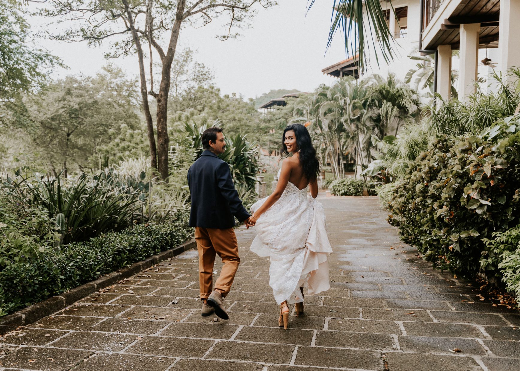 COSTA RICA WEDDING PHOTOGRAPHER