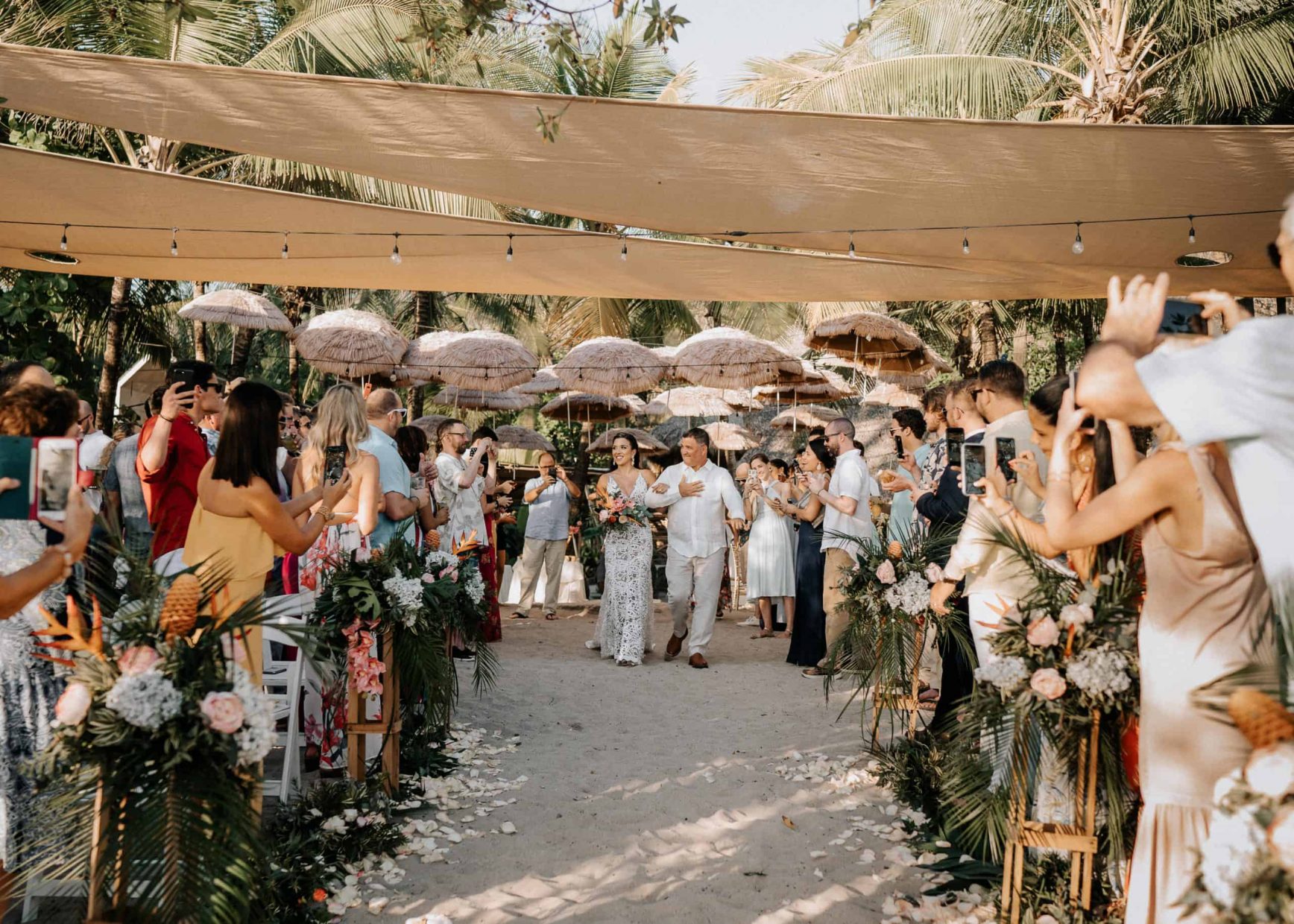 COSTA RICA WEDDING PHOTOGRAPHER